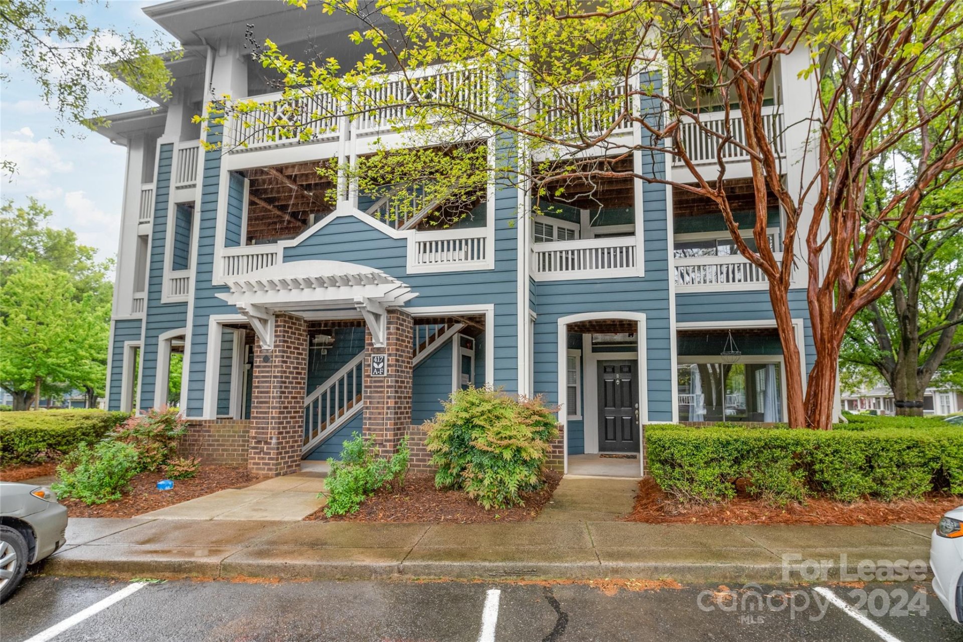Property image 1 at 417 Olmsted Park Place, Charlotte, NC 28203