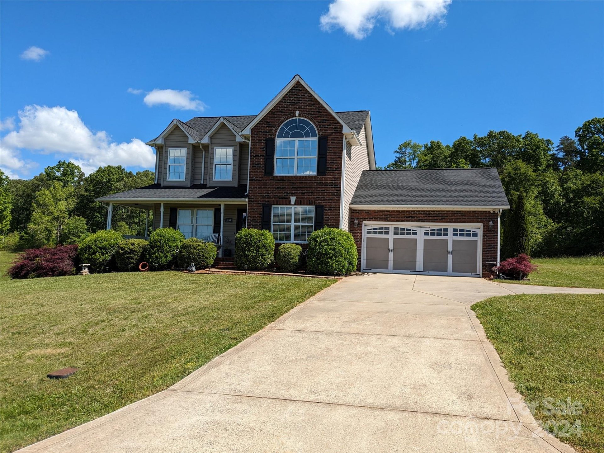 118 Vintage Woods Court