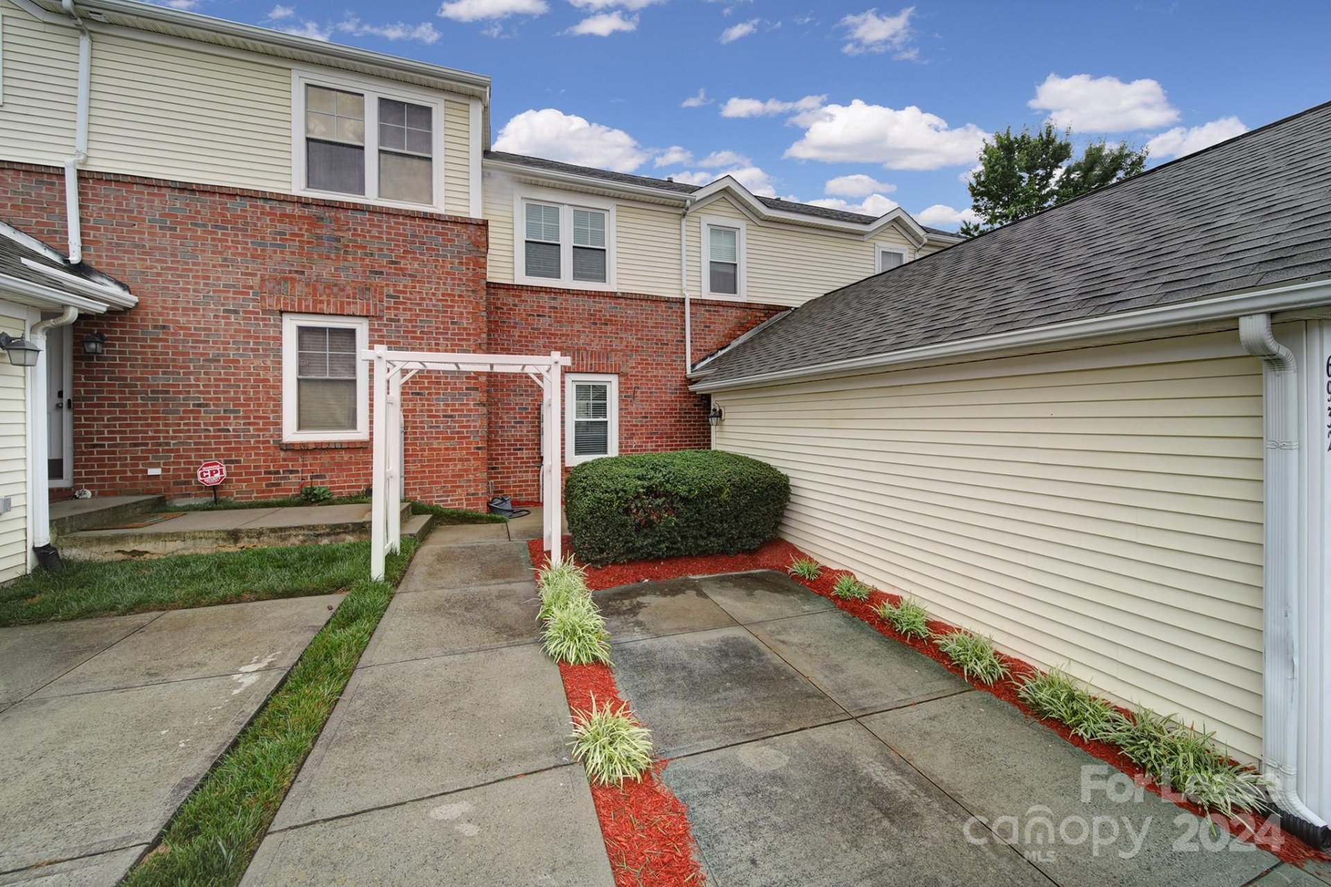 Property image 1 at 6932 Misty Pine Lane, Charlotte, NC 28217