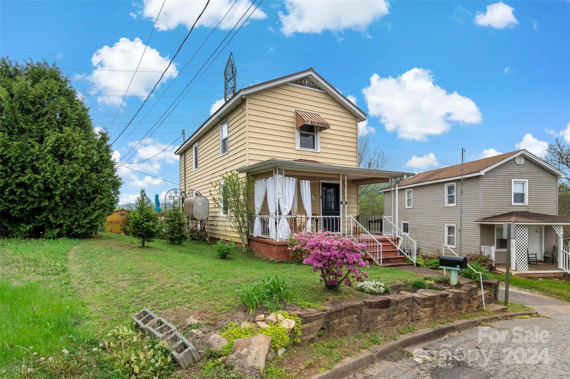 Property image 3 at 86 Ridge Street, Marion, NC 28752