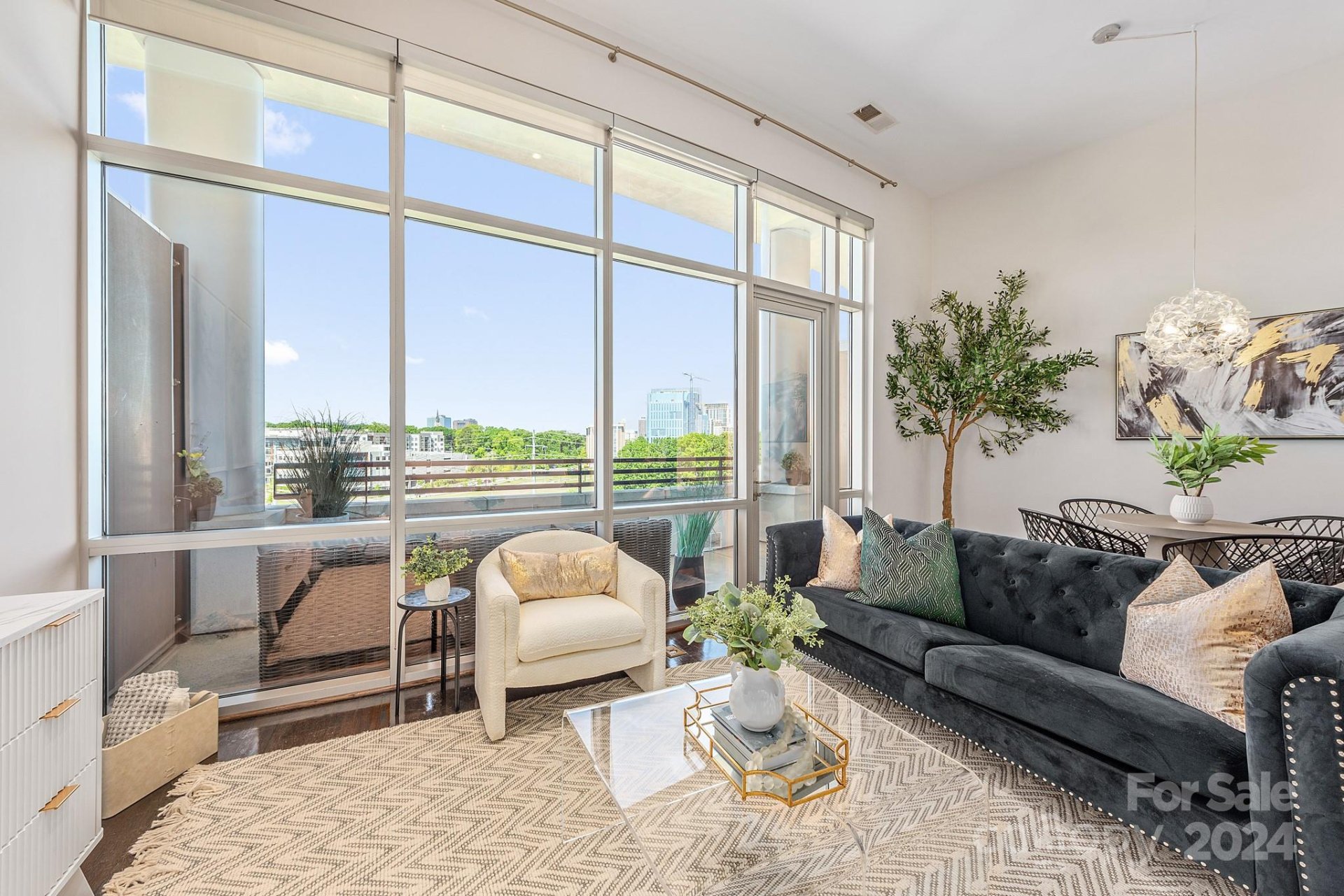 1133 Metropolitan Avenue