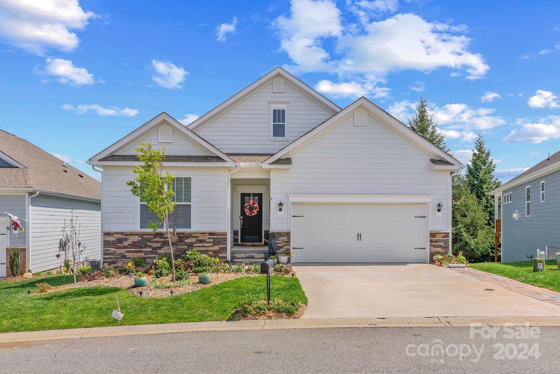 Property image 1 at 4 Rose Creek Road, Leicester, NC 28748