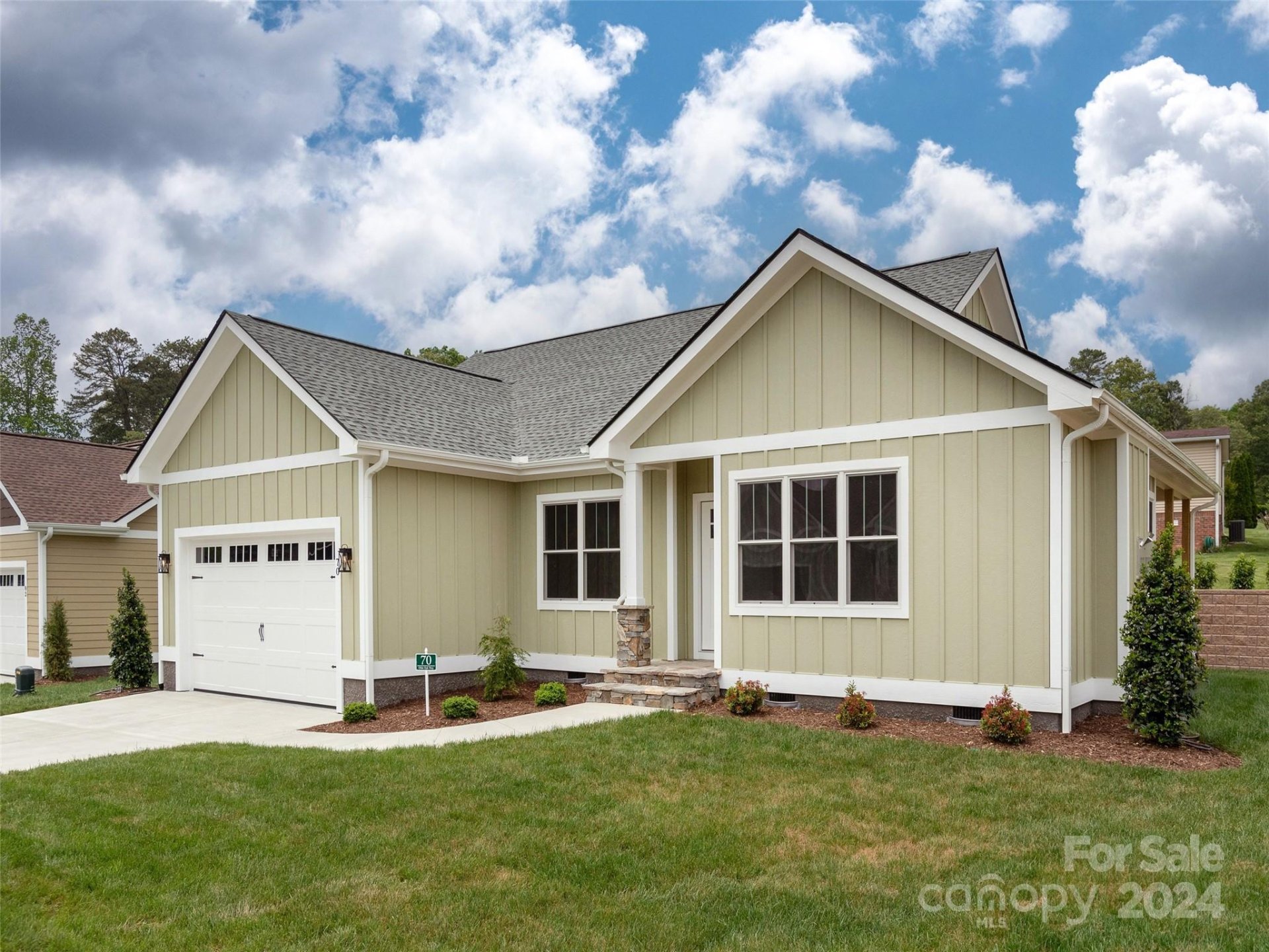 70 Olde Oak Way