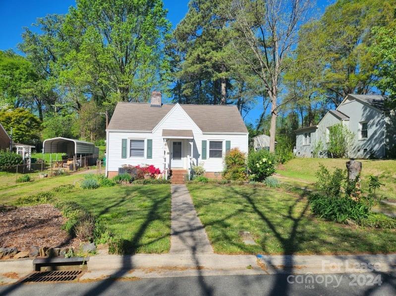 Property image 1 at 2016 Cartier Way, Charlotte, NC 28208