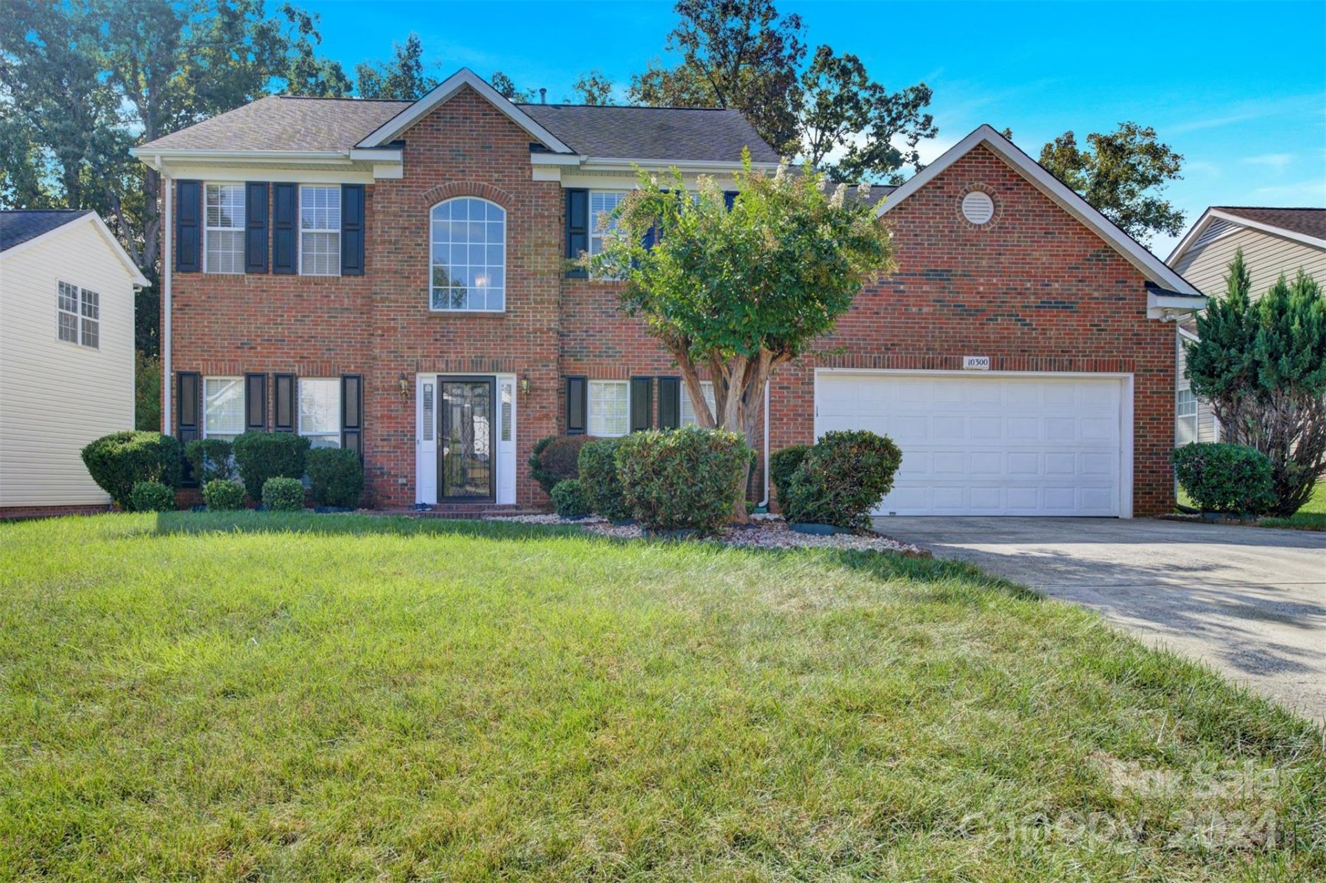 Property image 1 at 10300 Fairbourne Court, Charlotte, NC 28269