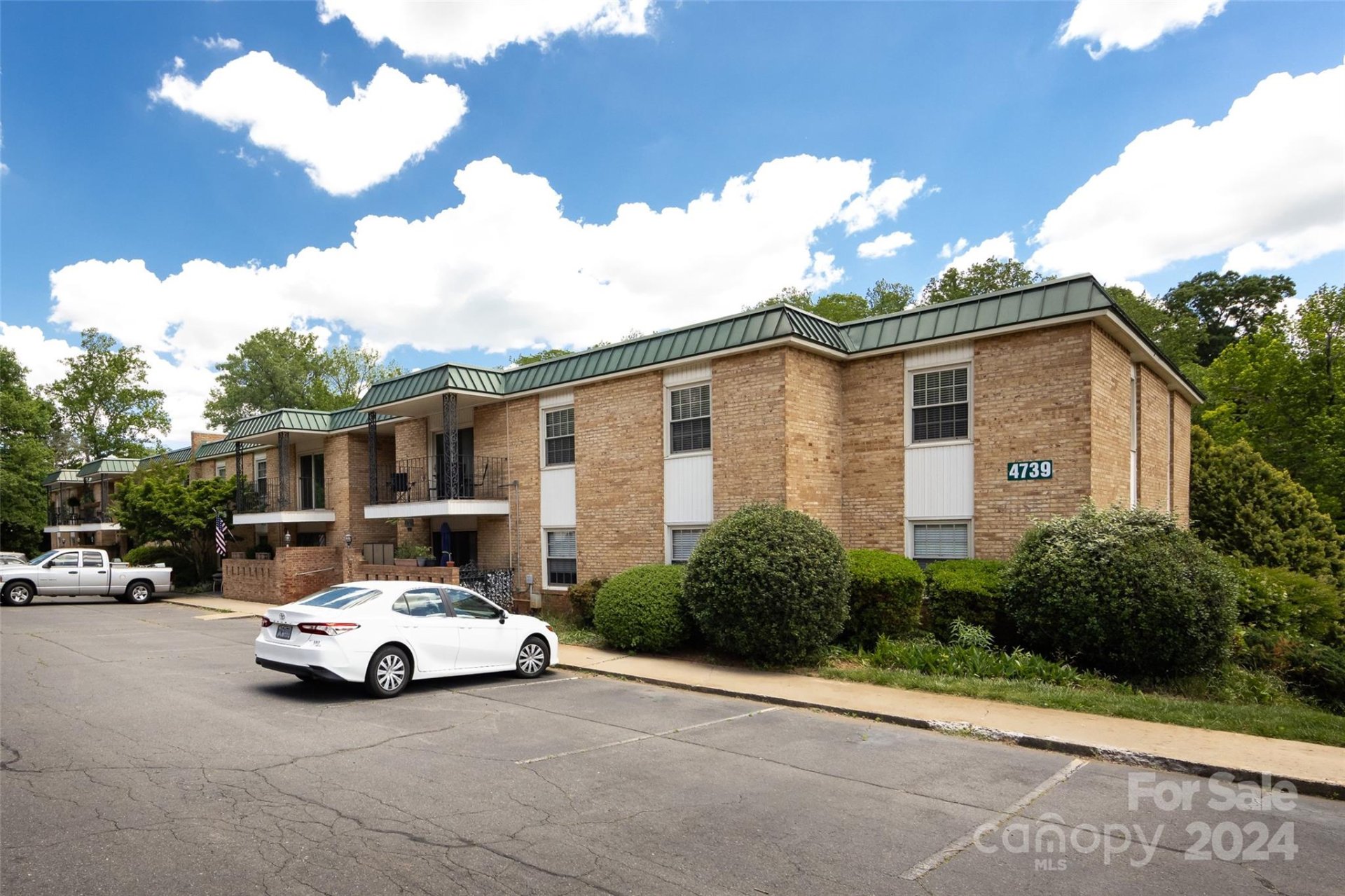 Property image 1 at 4739 Hedgemore Drive, Charlotte, NC 28209