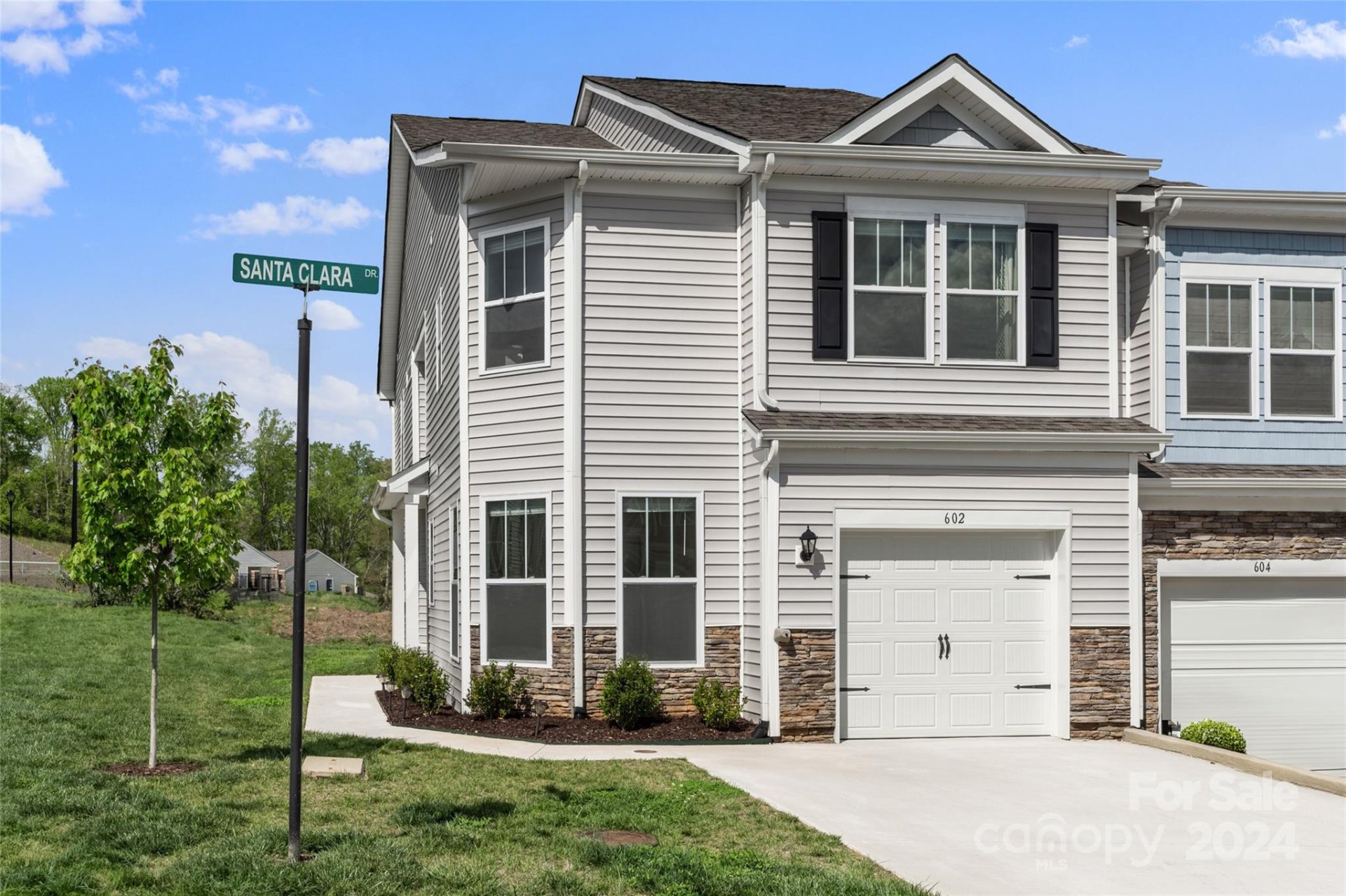 Property image 1 at 602 Santa Clara Drive, Asheville, NC 28806