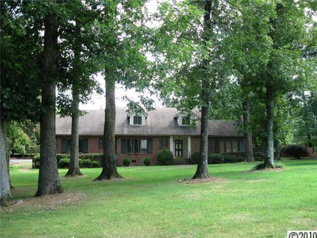 103 Forest Hills Drive