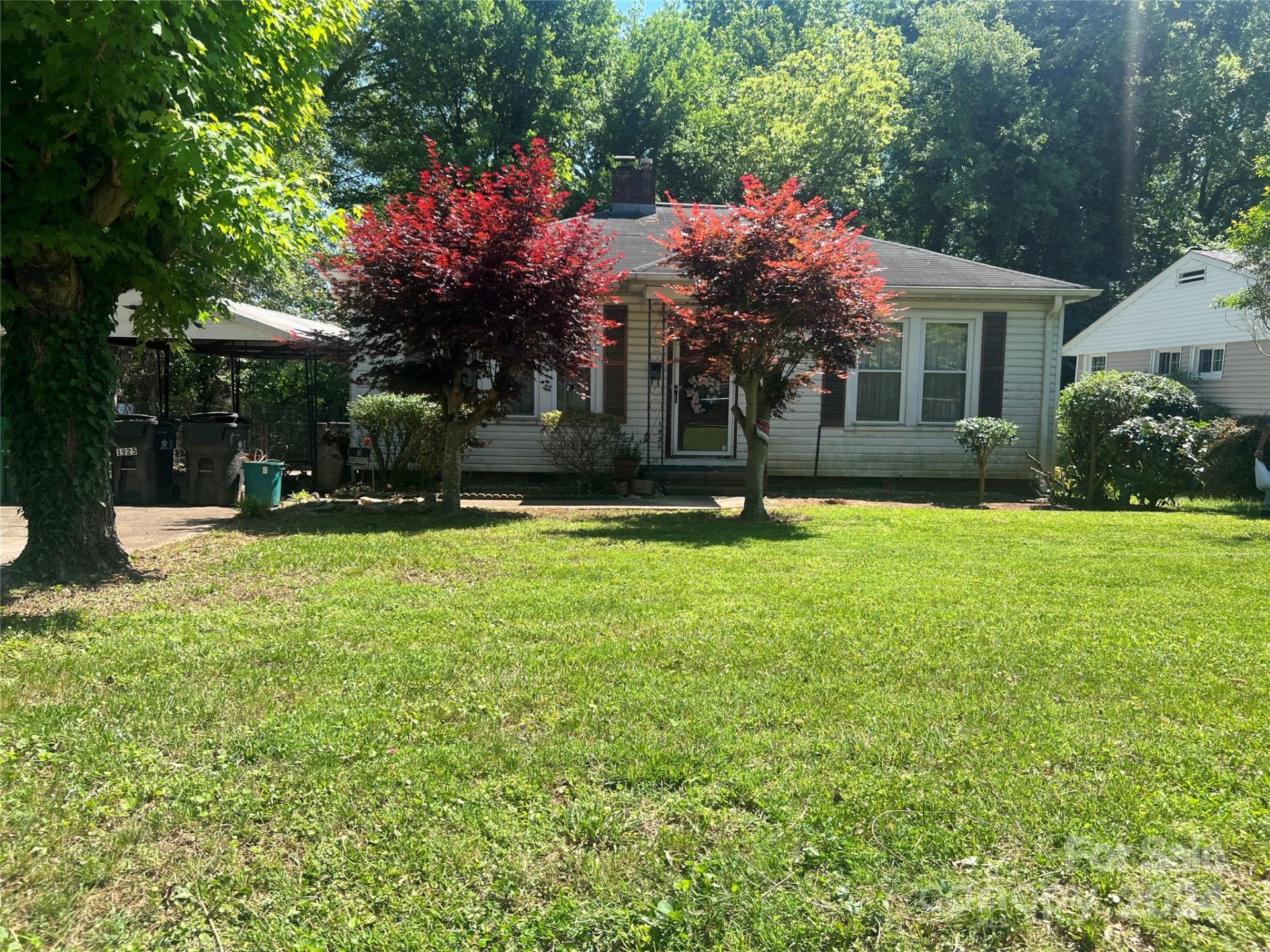 Property image 1 at 1925 Grier Avenue, Charlotte, NC 28216