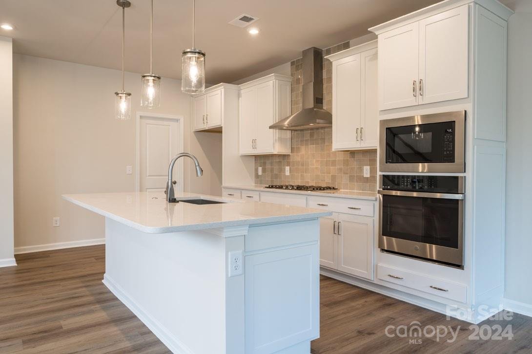 Property image 1 at 109 A Forest Lake Boulevard, Mooresville, NC 28117