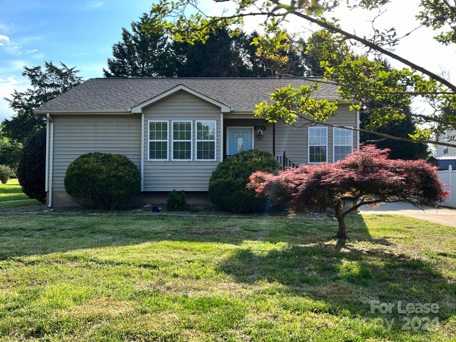 Property image 1 at 121 Driftwood Drive, Mooresville, NC 28117