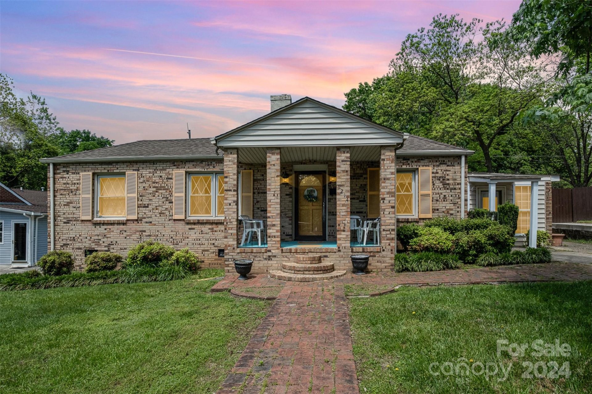 Property image 1 at 1214 Fordham Road, Charlotte, NC 28208