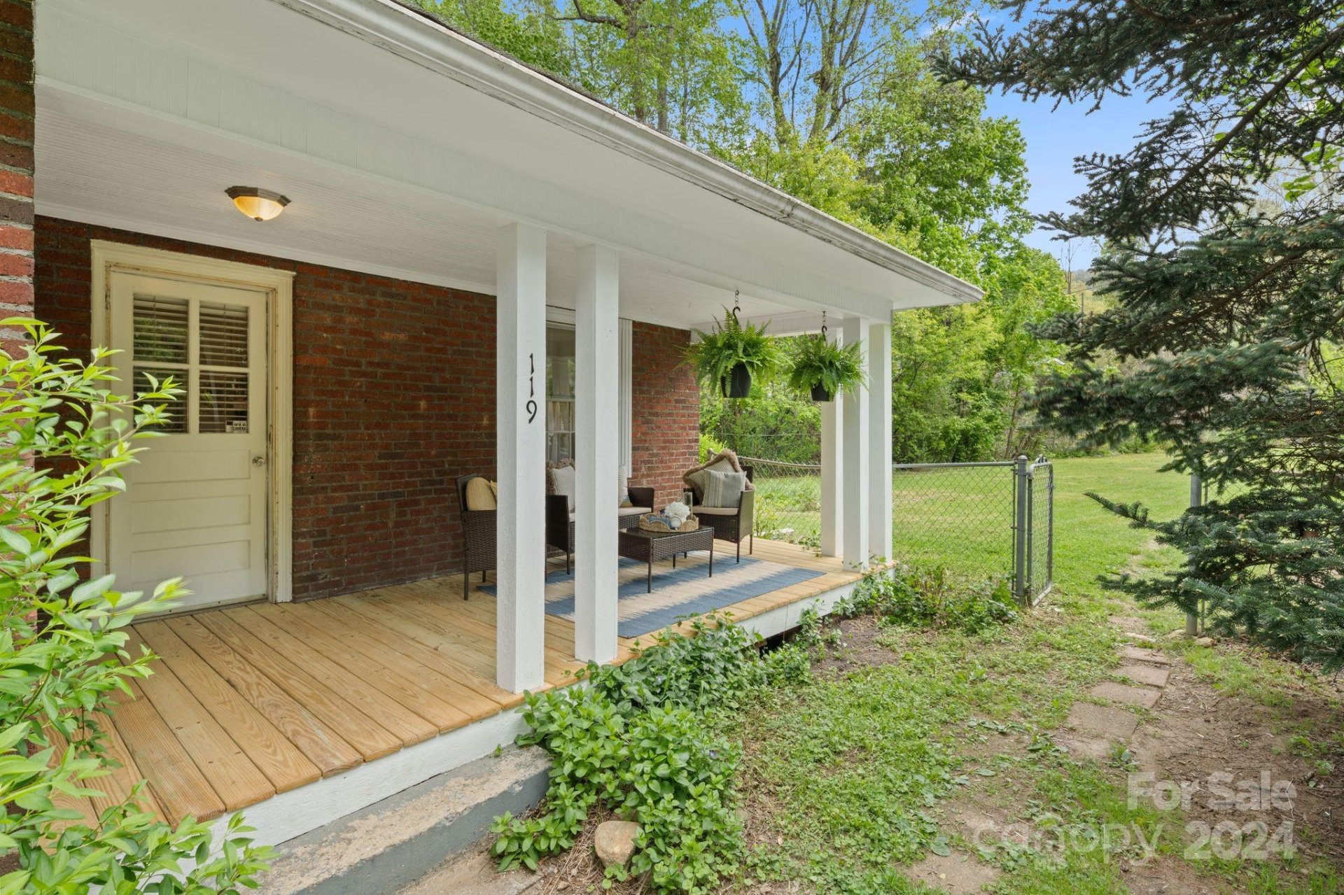 Property image 1 at 119 Powell Street, Swannanoa, NC 28778