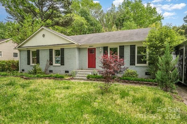 Property image 1 at 5347 Mock Robin Lane, Charlotte, NC 28212