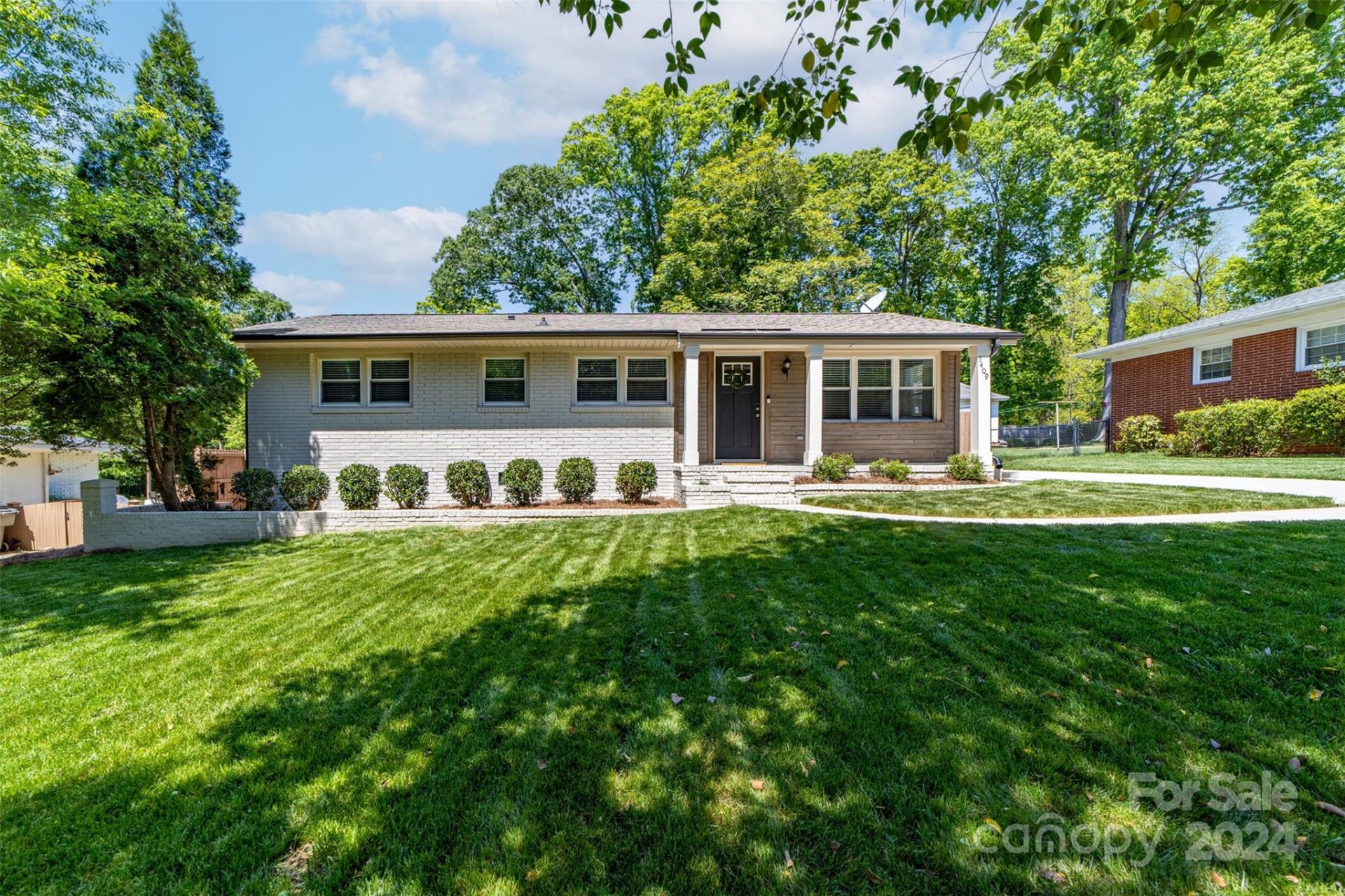 Property image 1 at 3409 Dunaire Drive, Charlotte, NC 28205