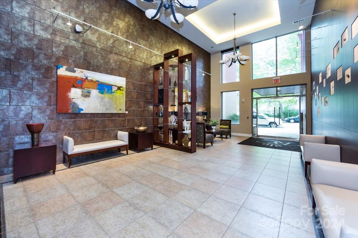 Property image 3 at 701 Royal Court, Charlotte, NC 28202