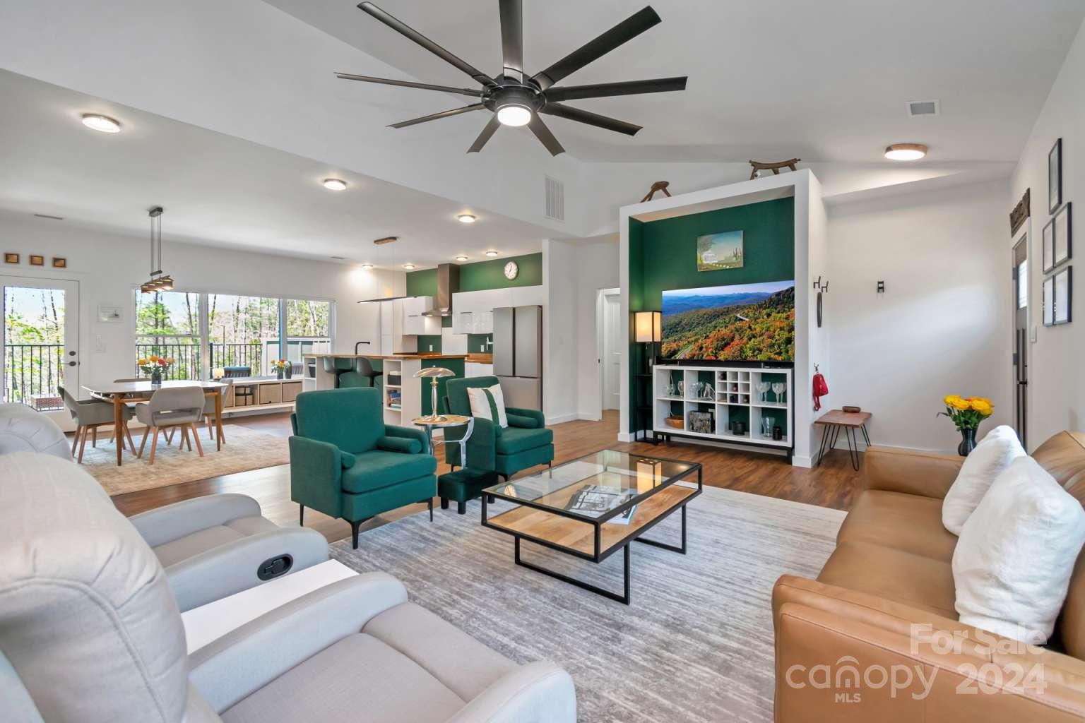 Property image 3 at 181 Cascades Drive, Hickory, NC 28601