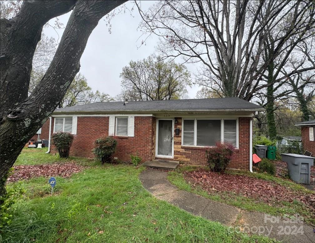Property image 1 at 4214 Welling Avenue, Charlotte, NC 28208