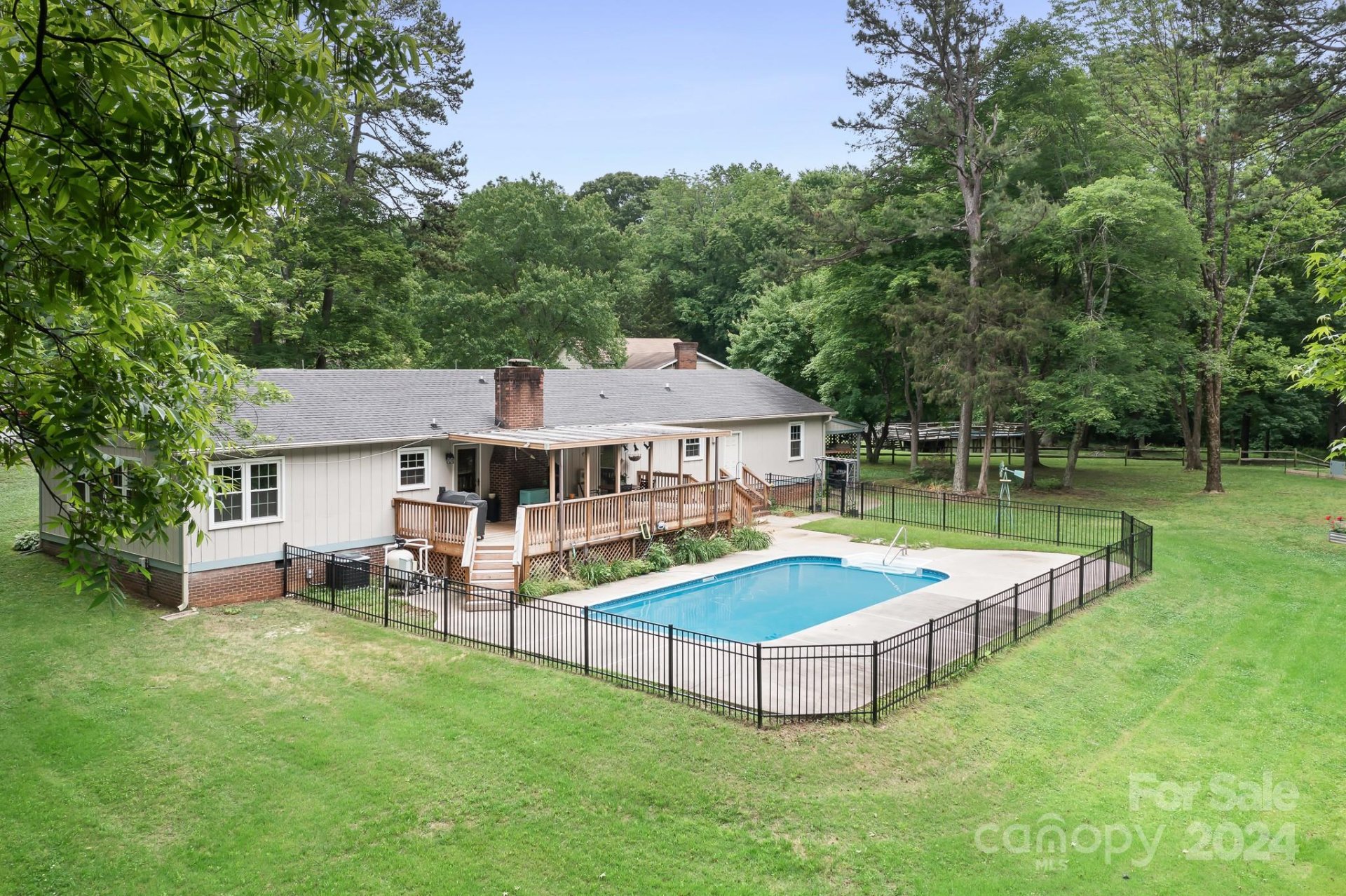 Property image 1 at 5106 Teakwood Drive, Kannapolis, NC 28083