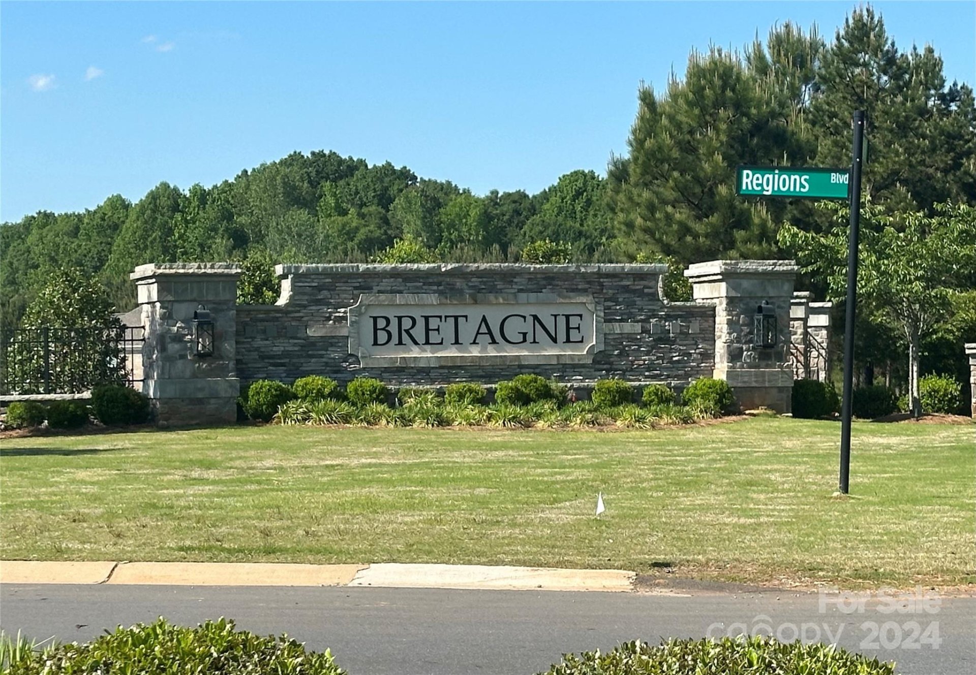 Property image 1 at 9806 Verdun Court, Fort Mill, SC 29707