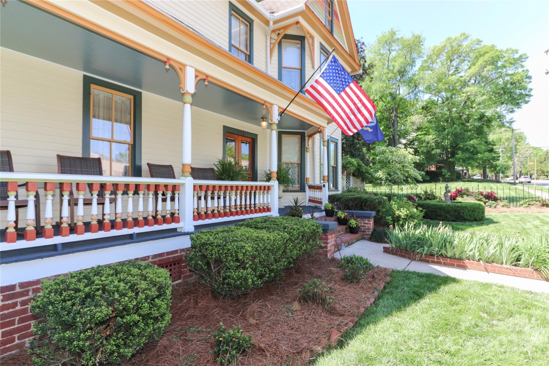 Property image 2 at 235 Walnut Street, Statesville, NC 28677