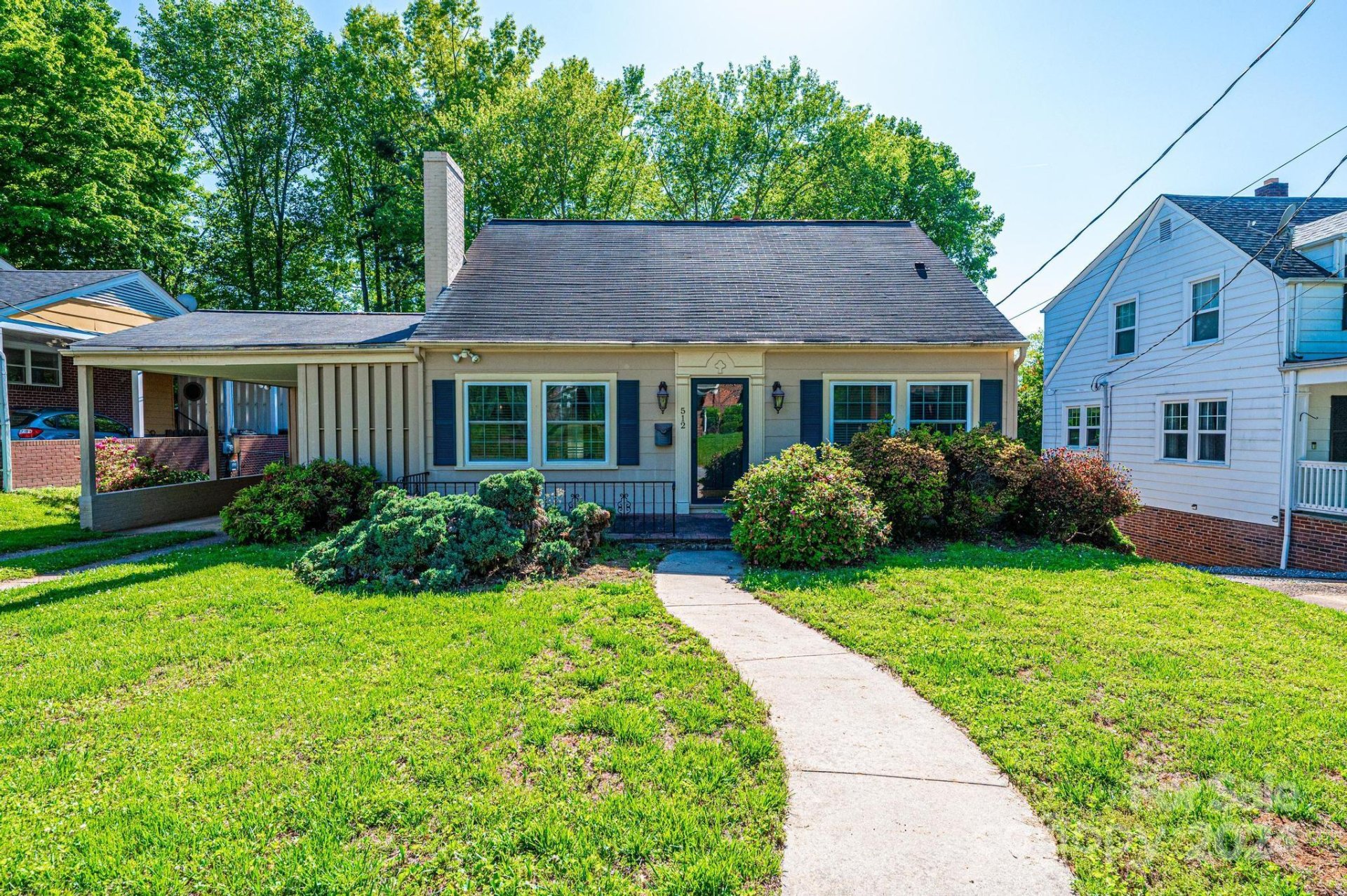 Property image 1 at 512 Mountain View Street, Lenoir, NC 28645