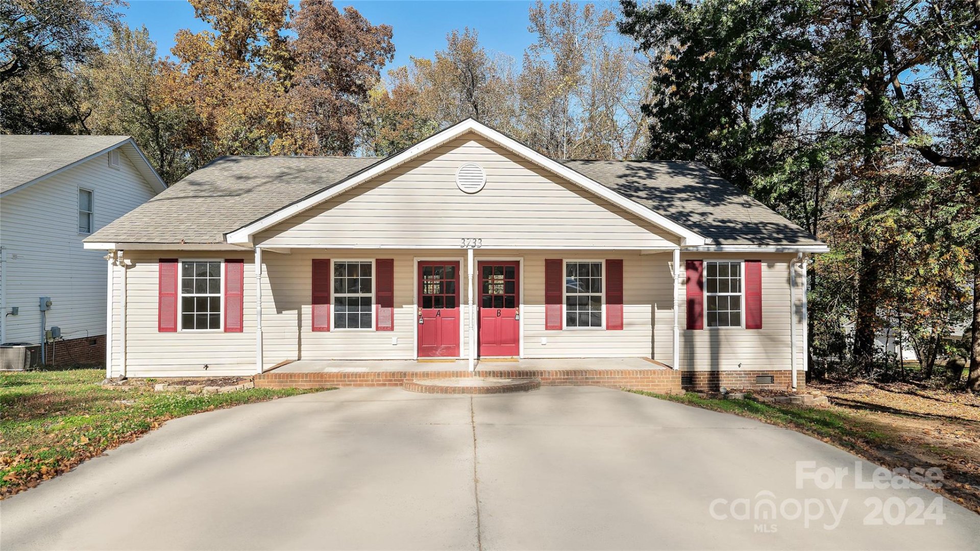 Property image 1 at 3733 Oakwood Road, Charlotte, NC 28269