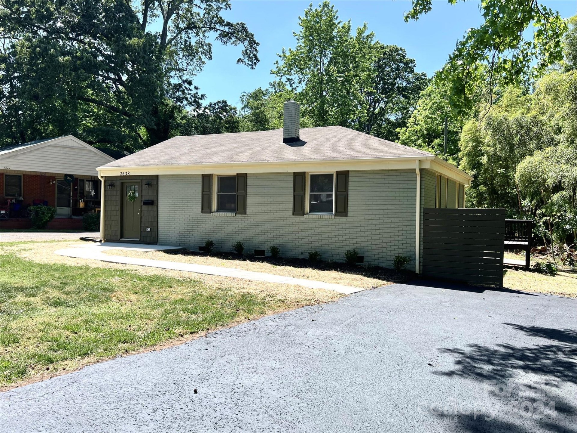 Property image 1 at 2638 Columbus Circle, Charlotte, NC 28208