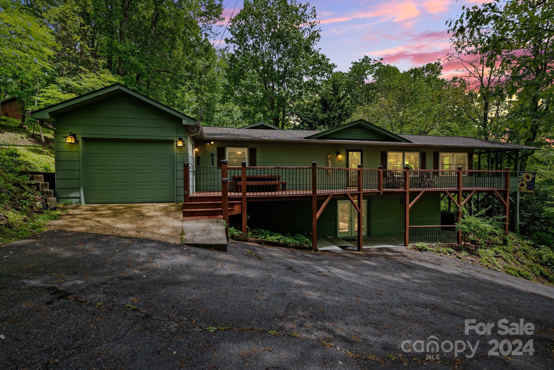 Property image 1 at 16 Blueberry Lane, Maggie Valley, NC 28751