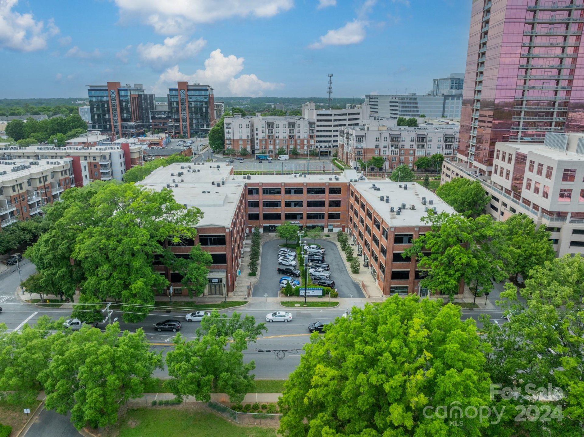 Property image 1 at 310 Arlington Avenue, Charlotte, NC 28203