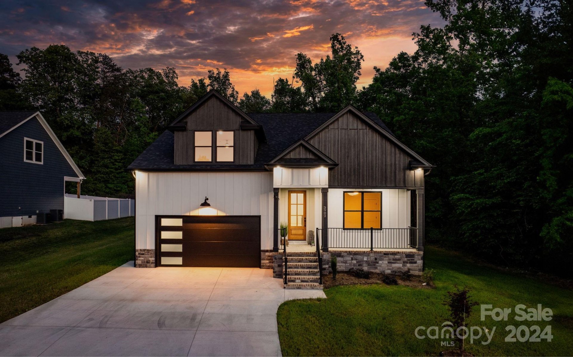 Property image 1 at 3902 13th Street, Hickory, NC 28601