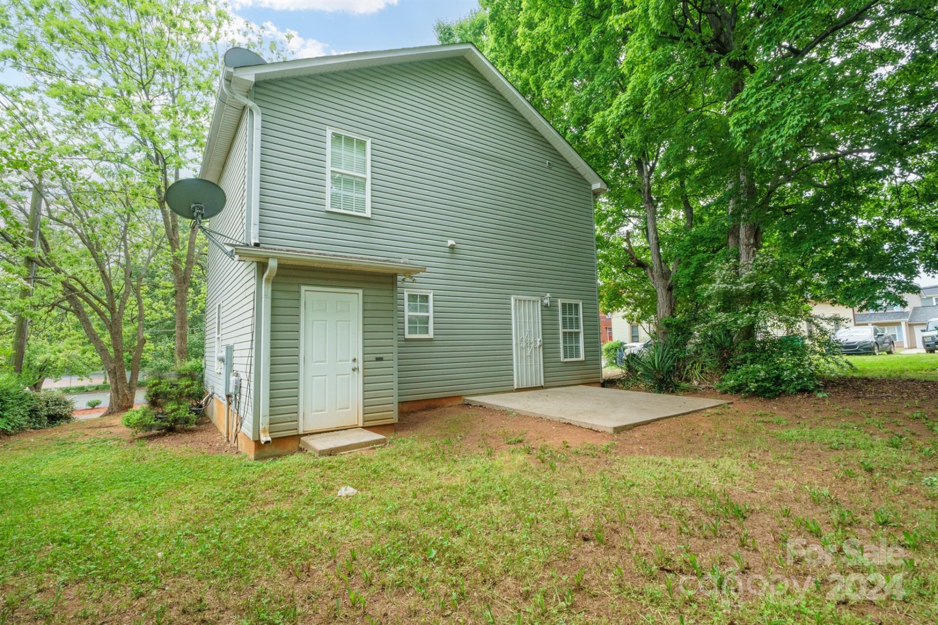 Property image 4 at 411 Cemetery Street, Charlotte, NC 28216