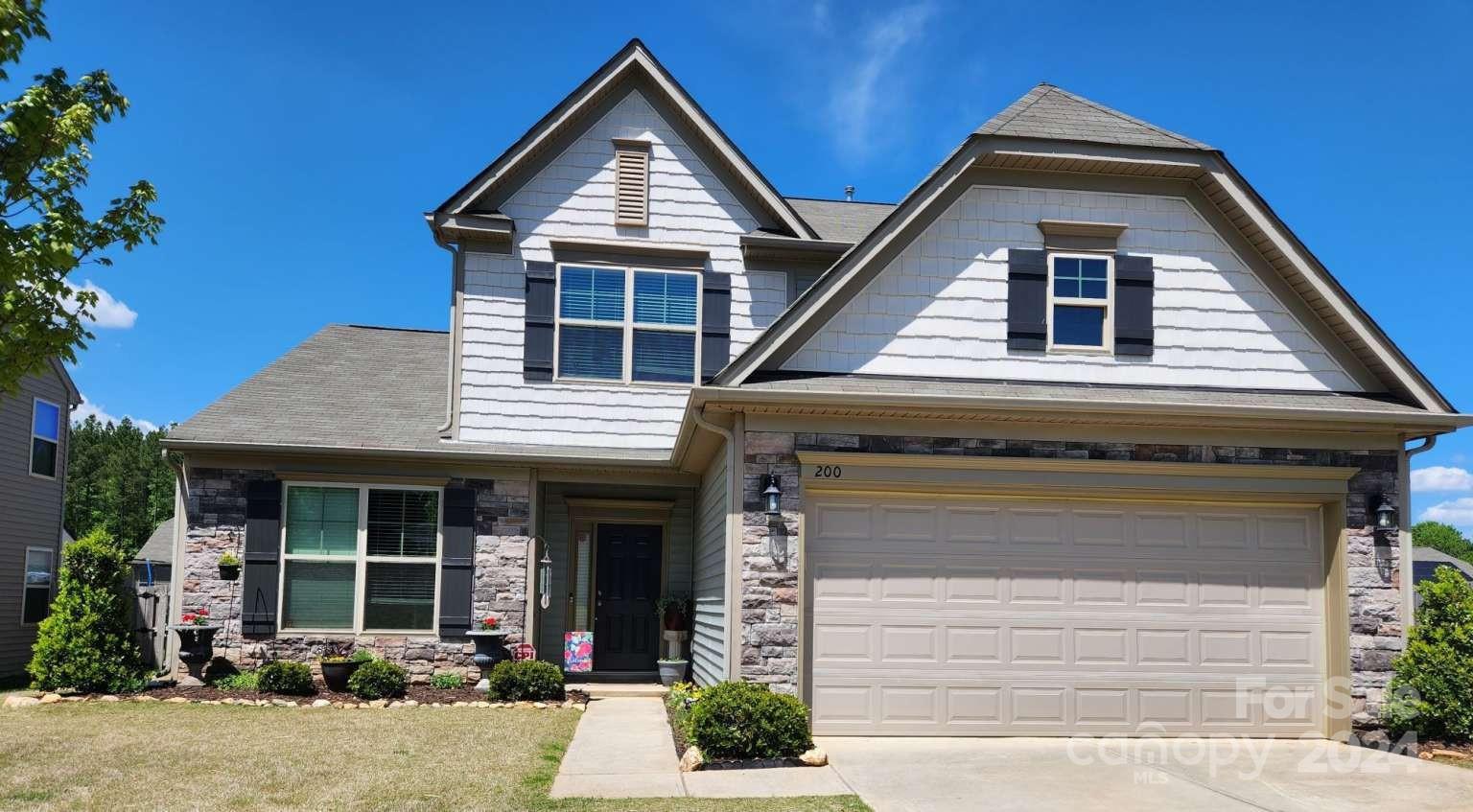 Property image 1 at 200 Tasman Drive, Mount Holly, NC 28120