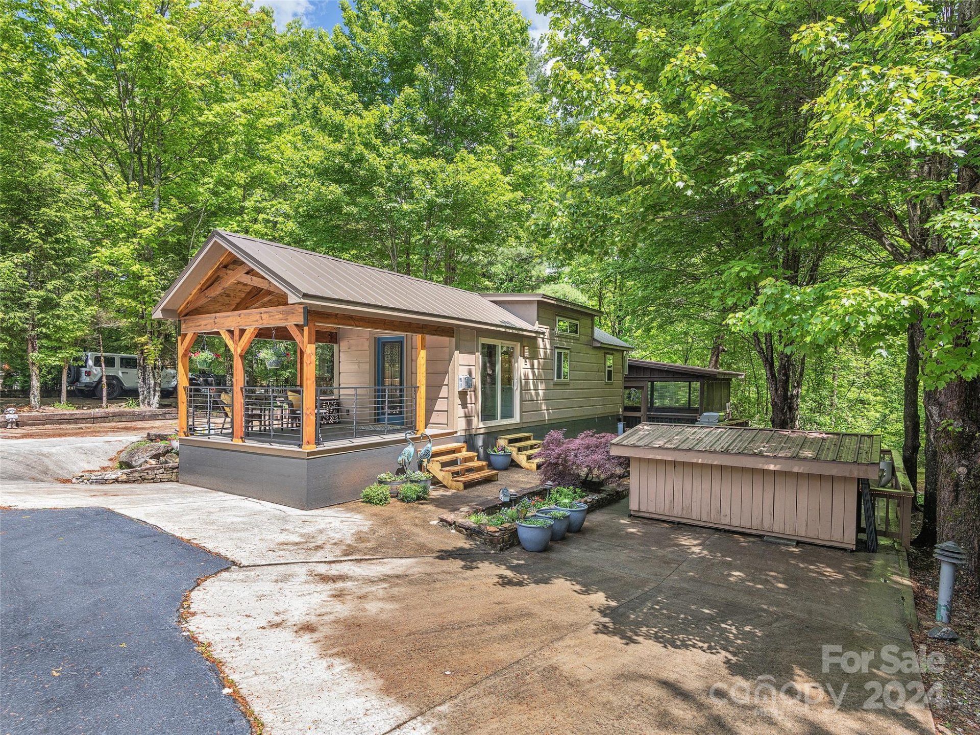 Property image 1 at 61 Boulder Drive, Lake Toxaway, NC 28747