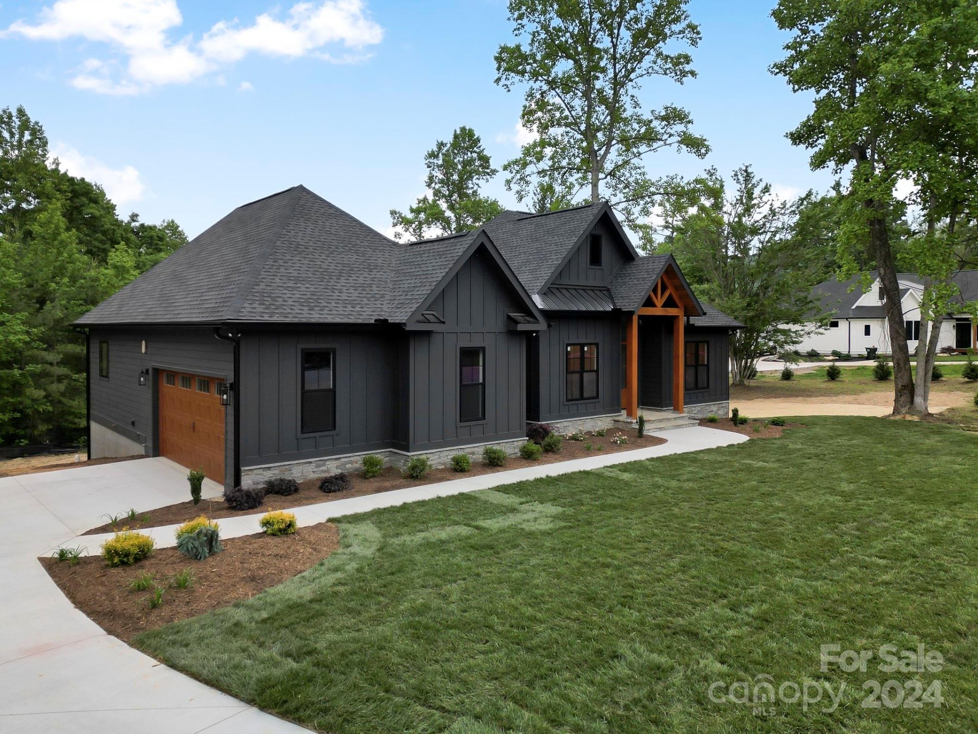 Property image 1 at 475 Morning Air Lane, Hendersonville, NC 28792