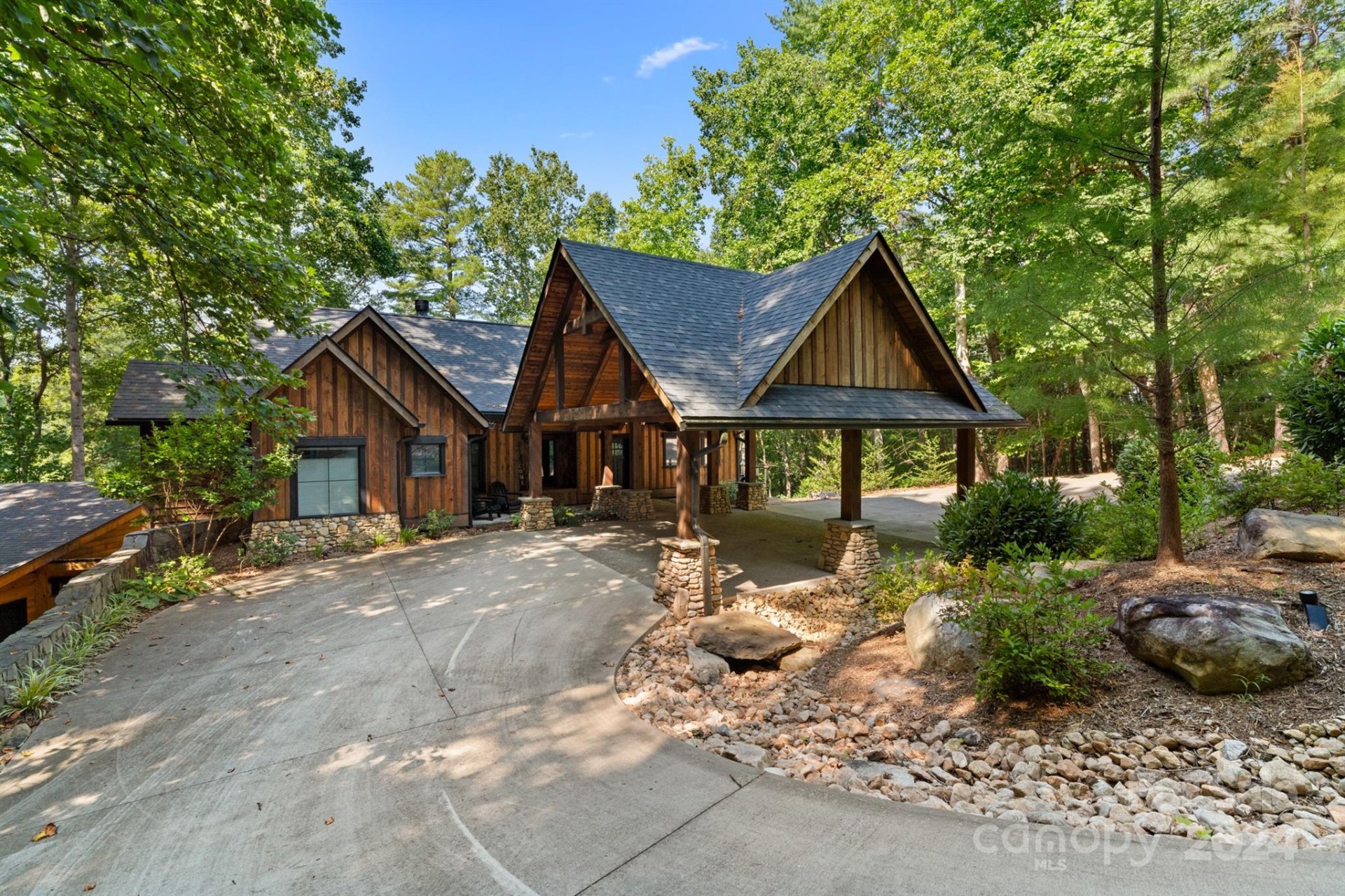 Property image 1 at 1610 Lillians Point Court, Morganton, NC 28655