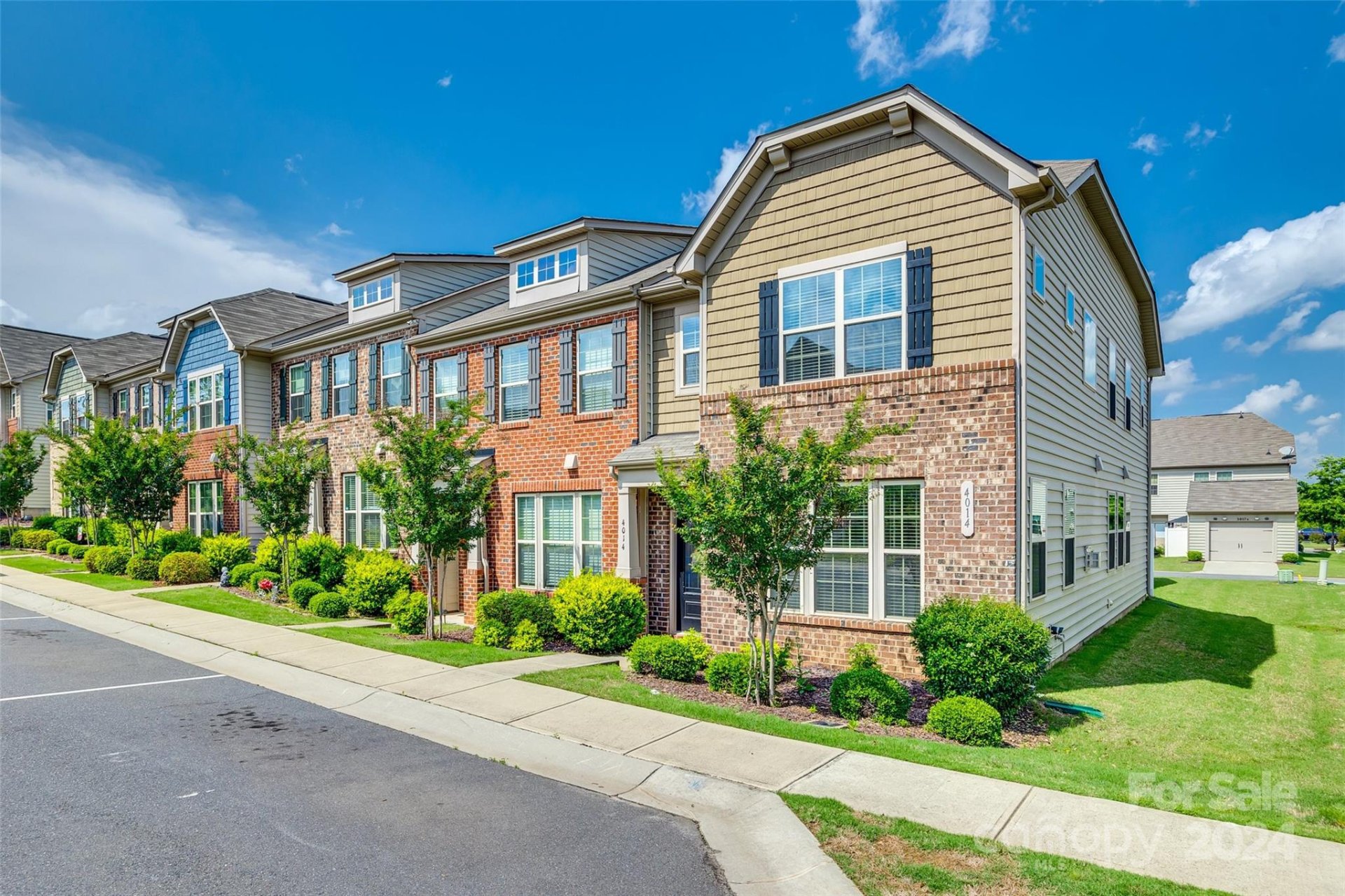 4014 Black Walnut Way