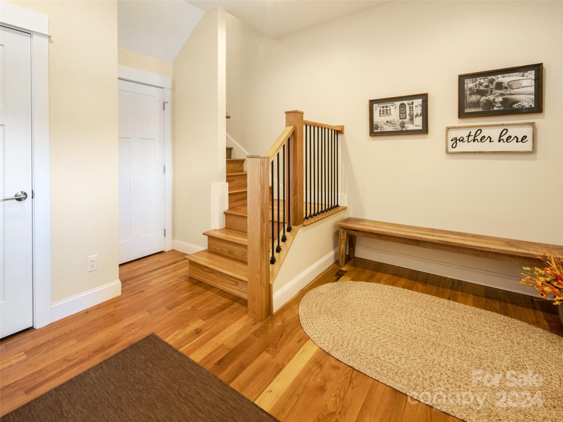 Property image 3 at 302 Ava Lane, Asheville, NC 28804