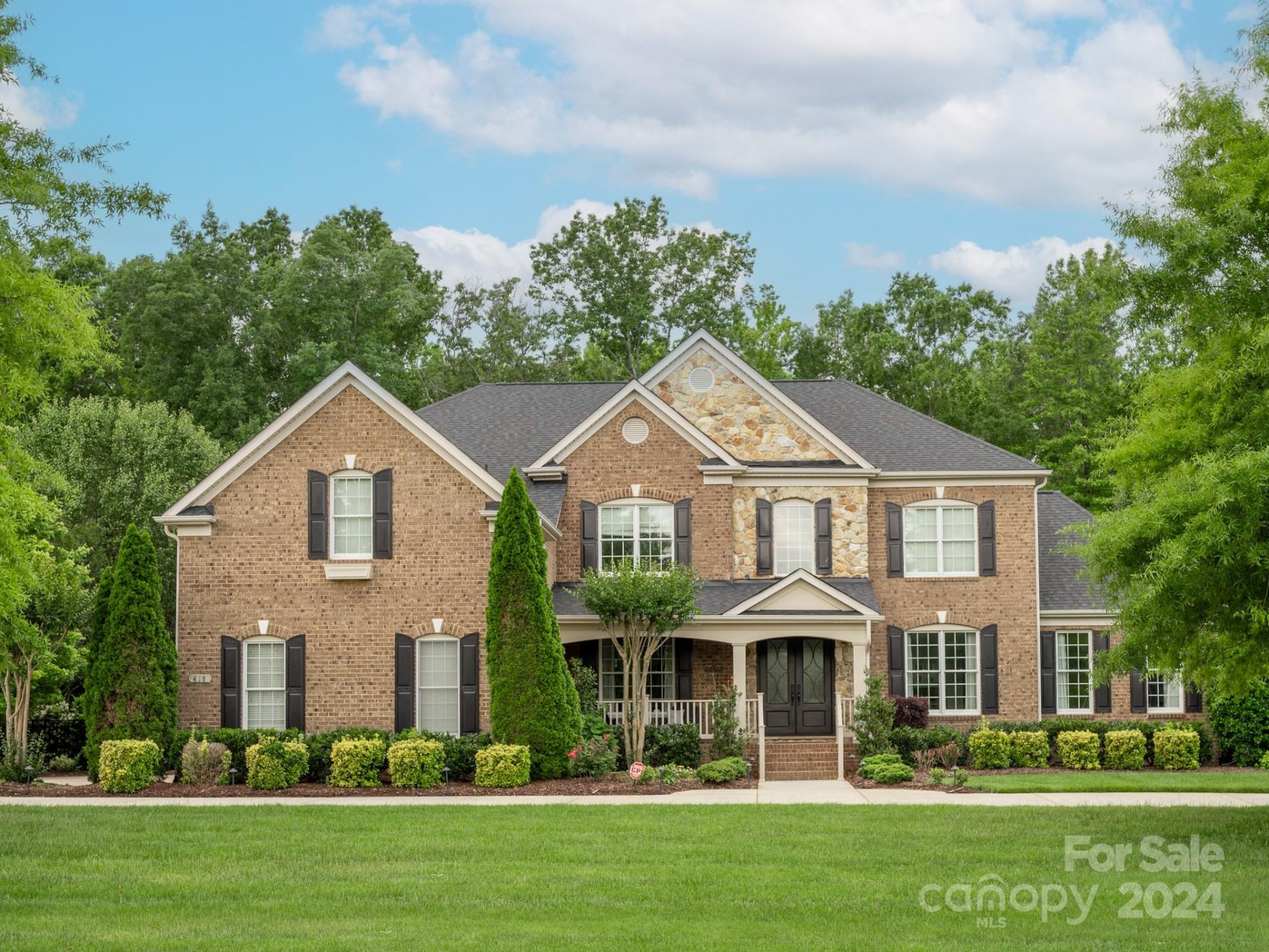 Property image 1 at 417 Running Horse Lane, Waxhaw, NC 28173