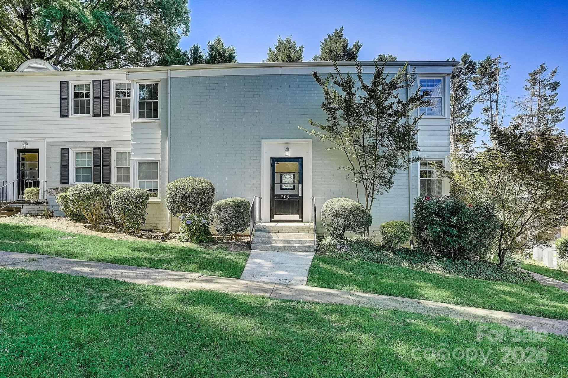 Property image 1 at 209 Wakefield Drive, Charlotte, NC 28209