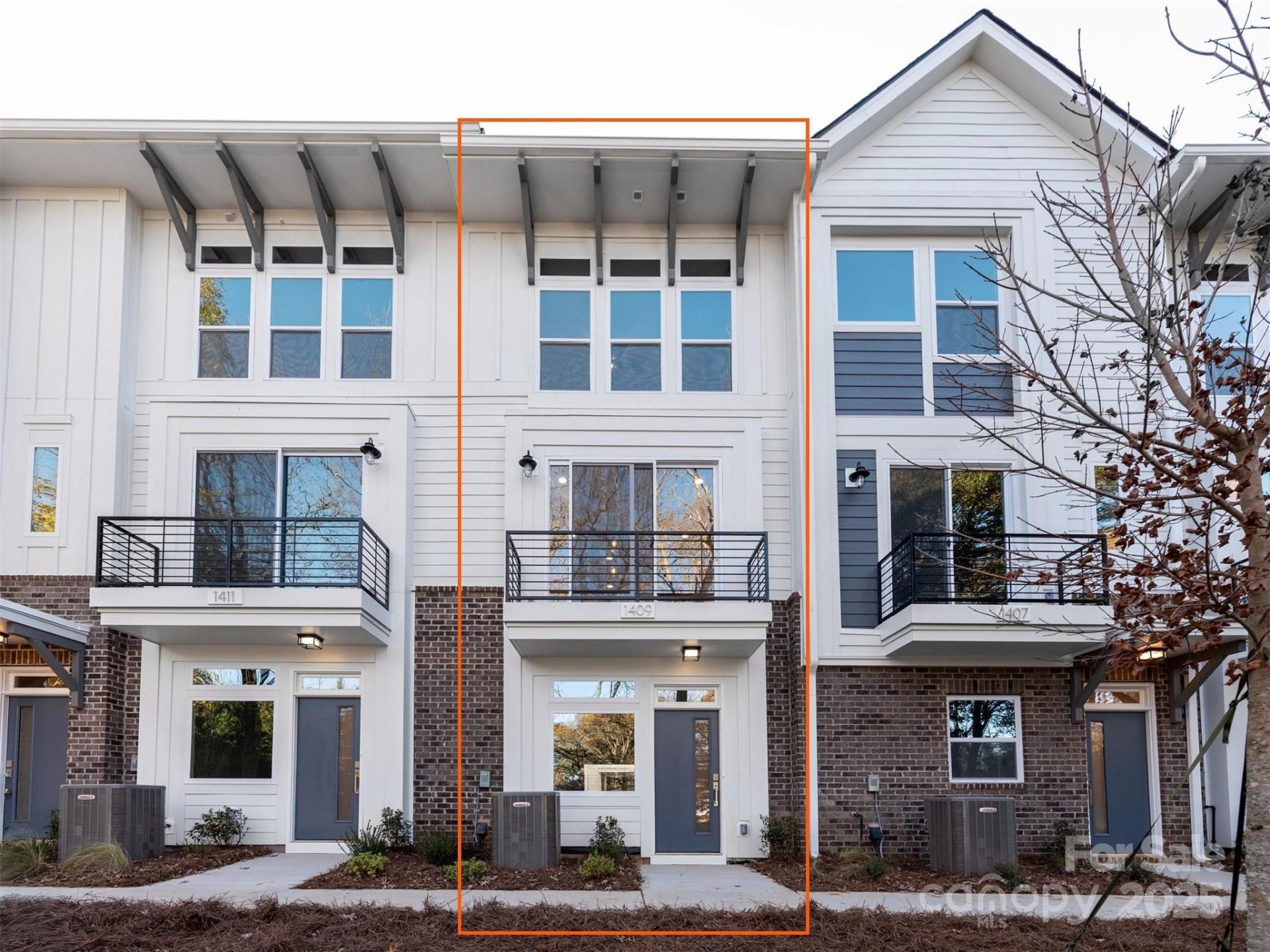 Property image 2 at 1409 Collier Walk Alley, Charlotte, NC 28205