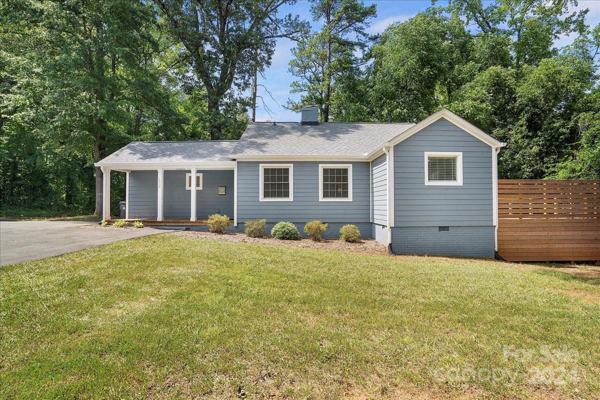 Property image 1 at 1958 Garibaldi Avenue, Charlotte, NC 28208