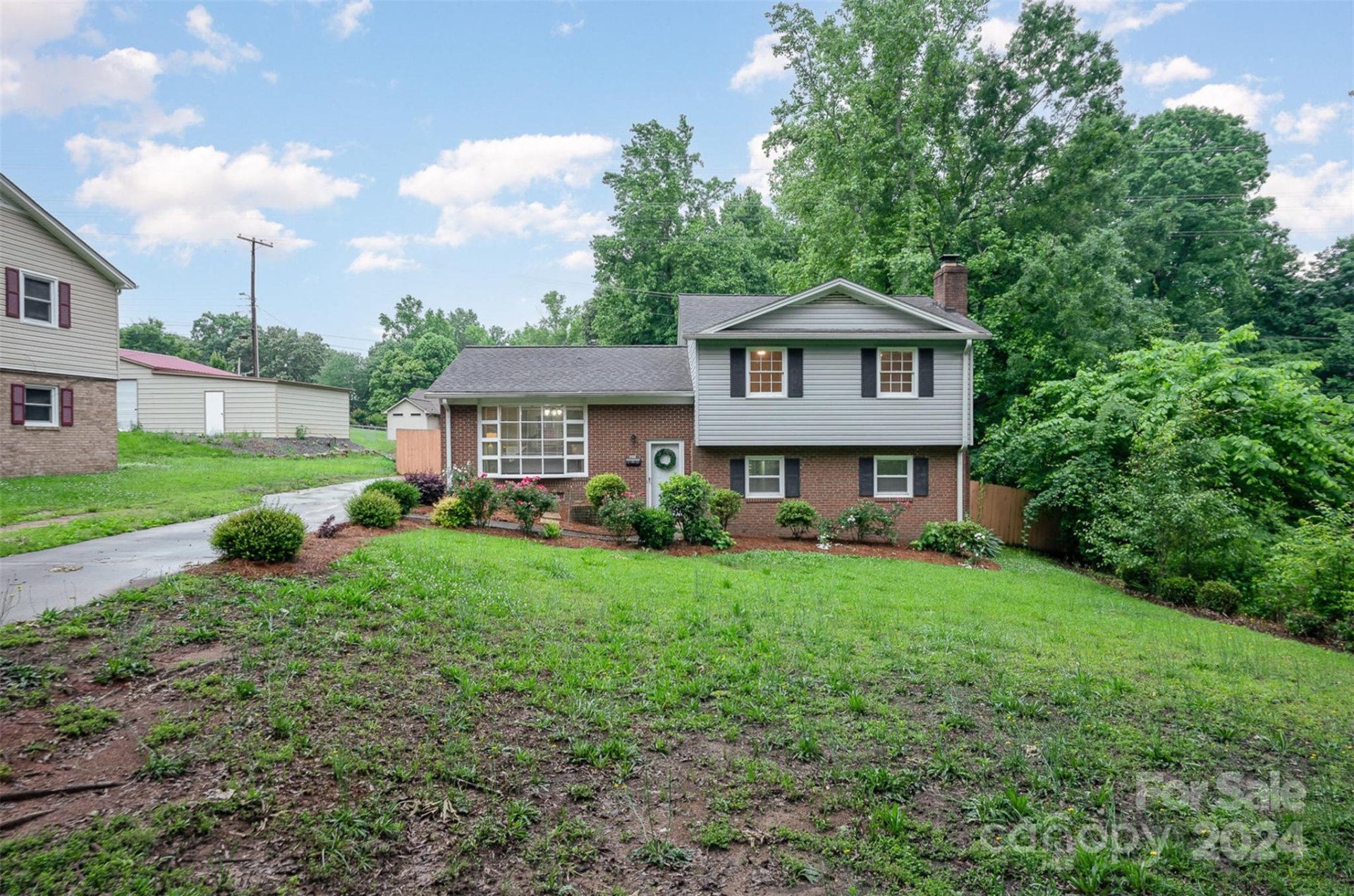 Anthony Acres, Gastonia Community