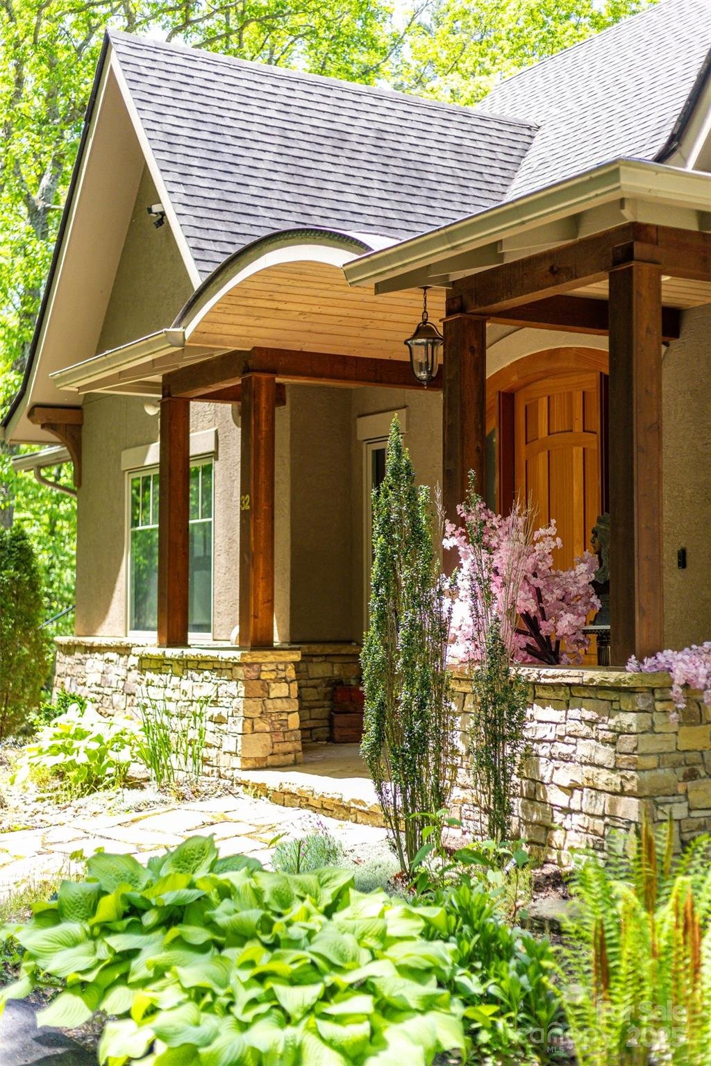 Property image 3 at 32 Timberwolf Court, Asheville, NC 28804