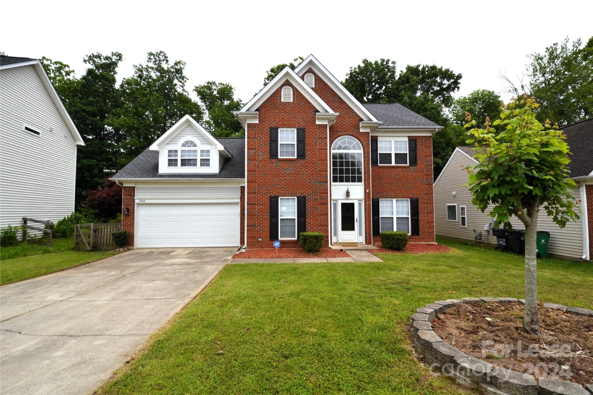 Property image 1 at 5842 Shining Oak Lane, Charlotte, NC 28269