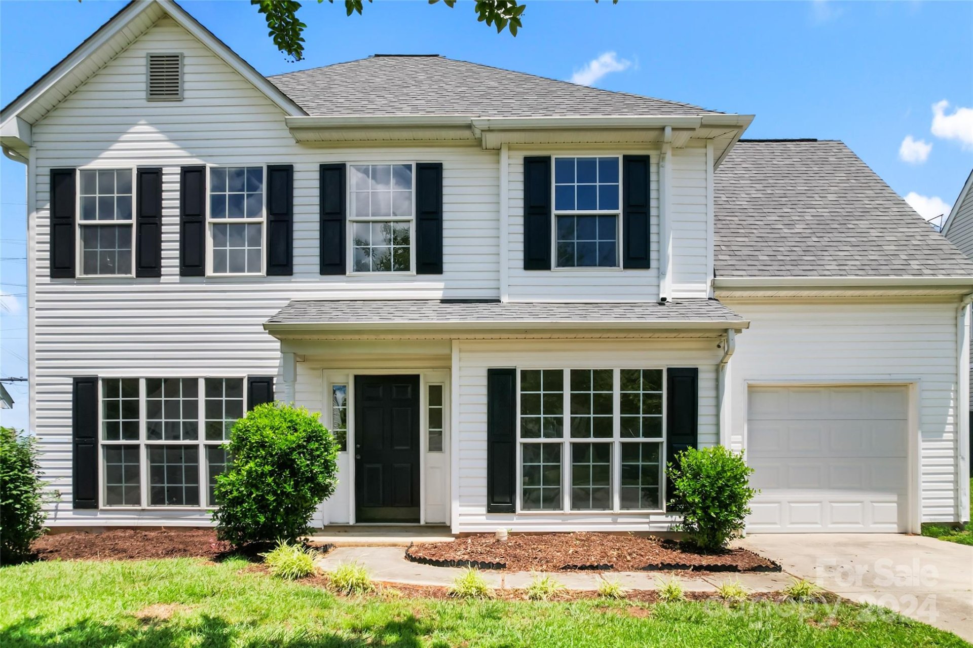 Property image 1 at 10933 Kempsford Drive, Charlotte, NC 28262