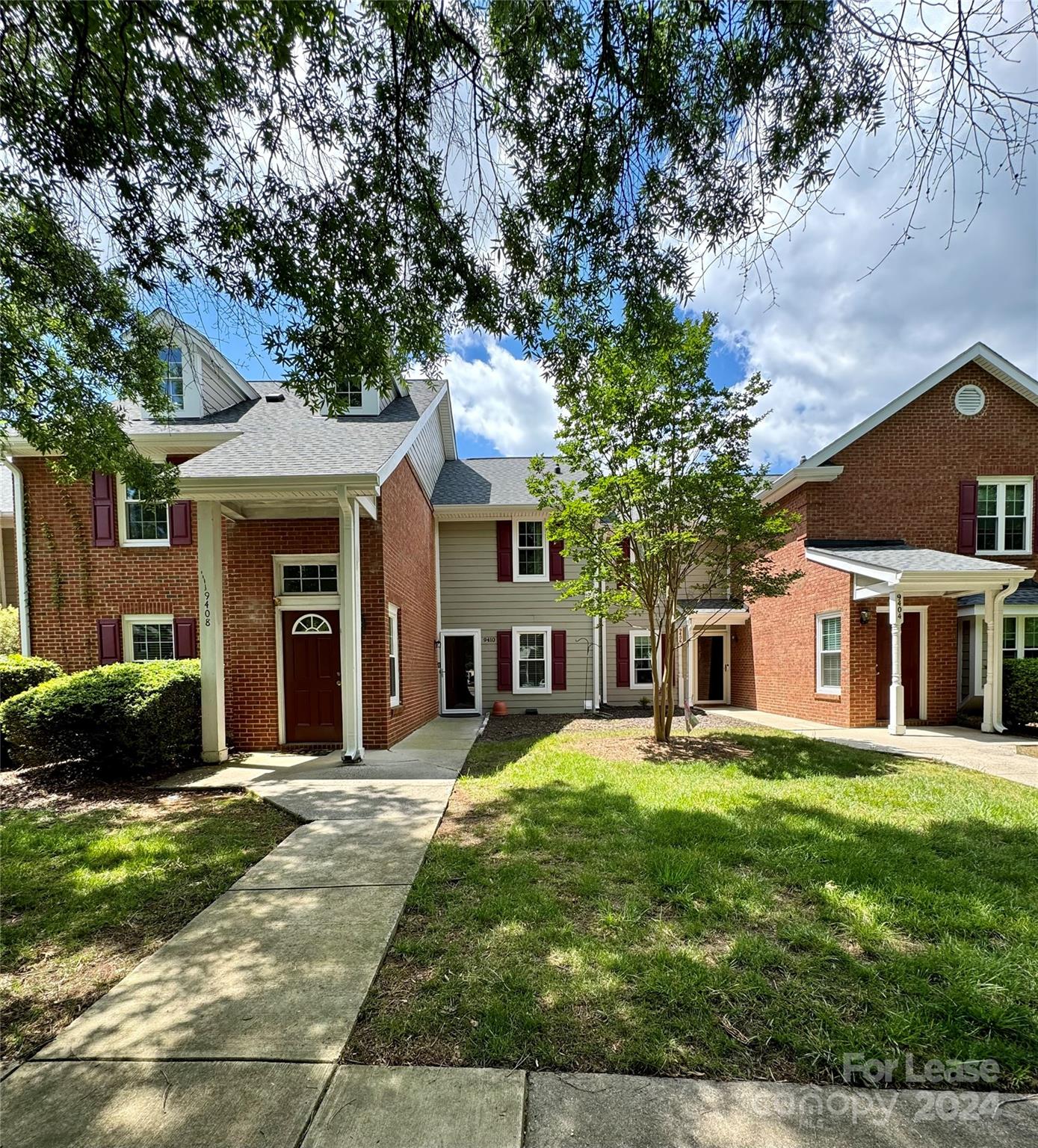 Property image 1 at 9410 S Vicksburg Park Court, Charlotte, NC 28210