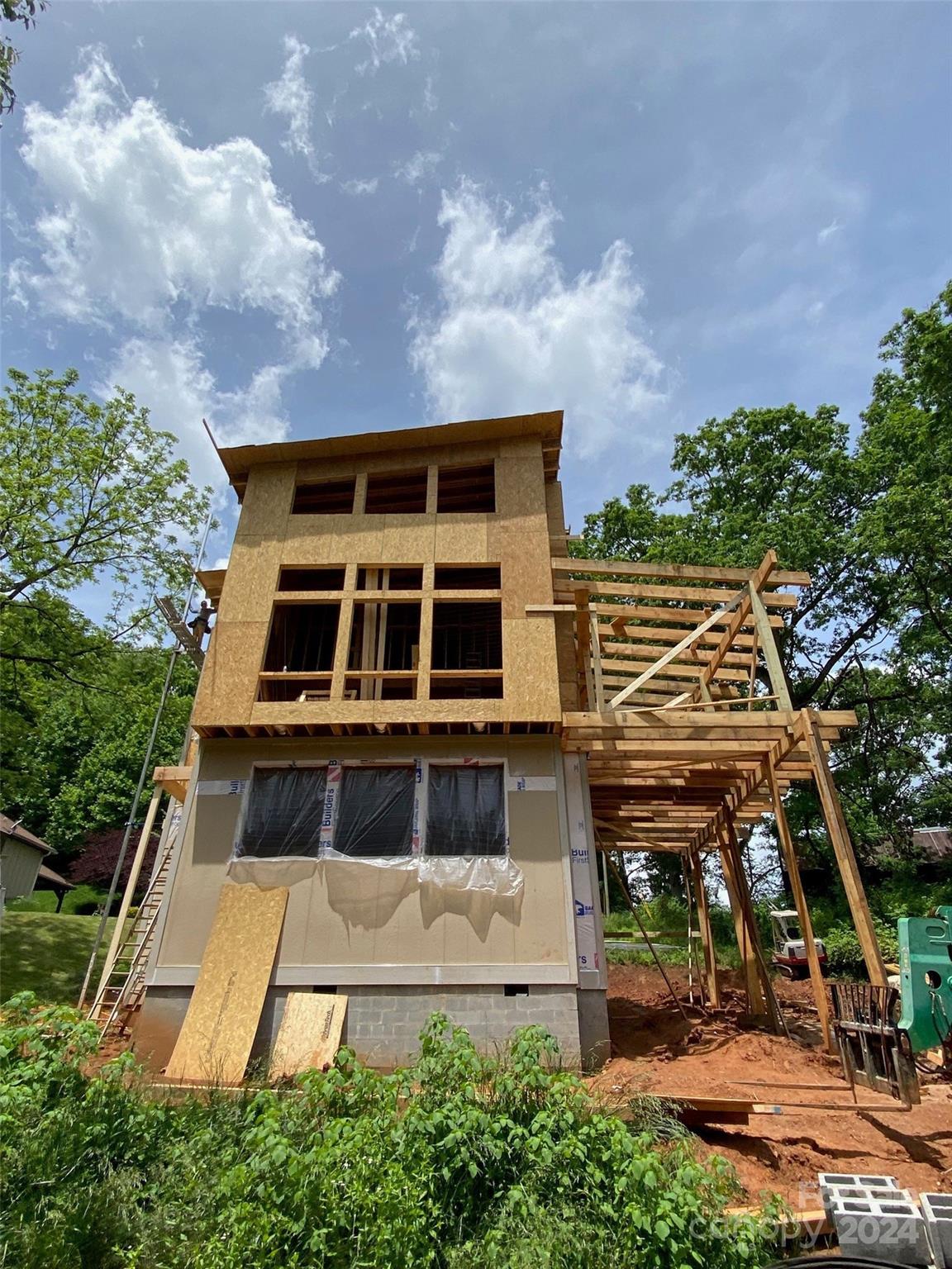 Property image 2 at 106 Bob White Loop, Waynesville, NC 28786