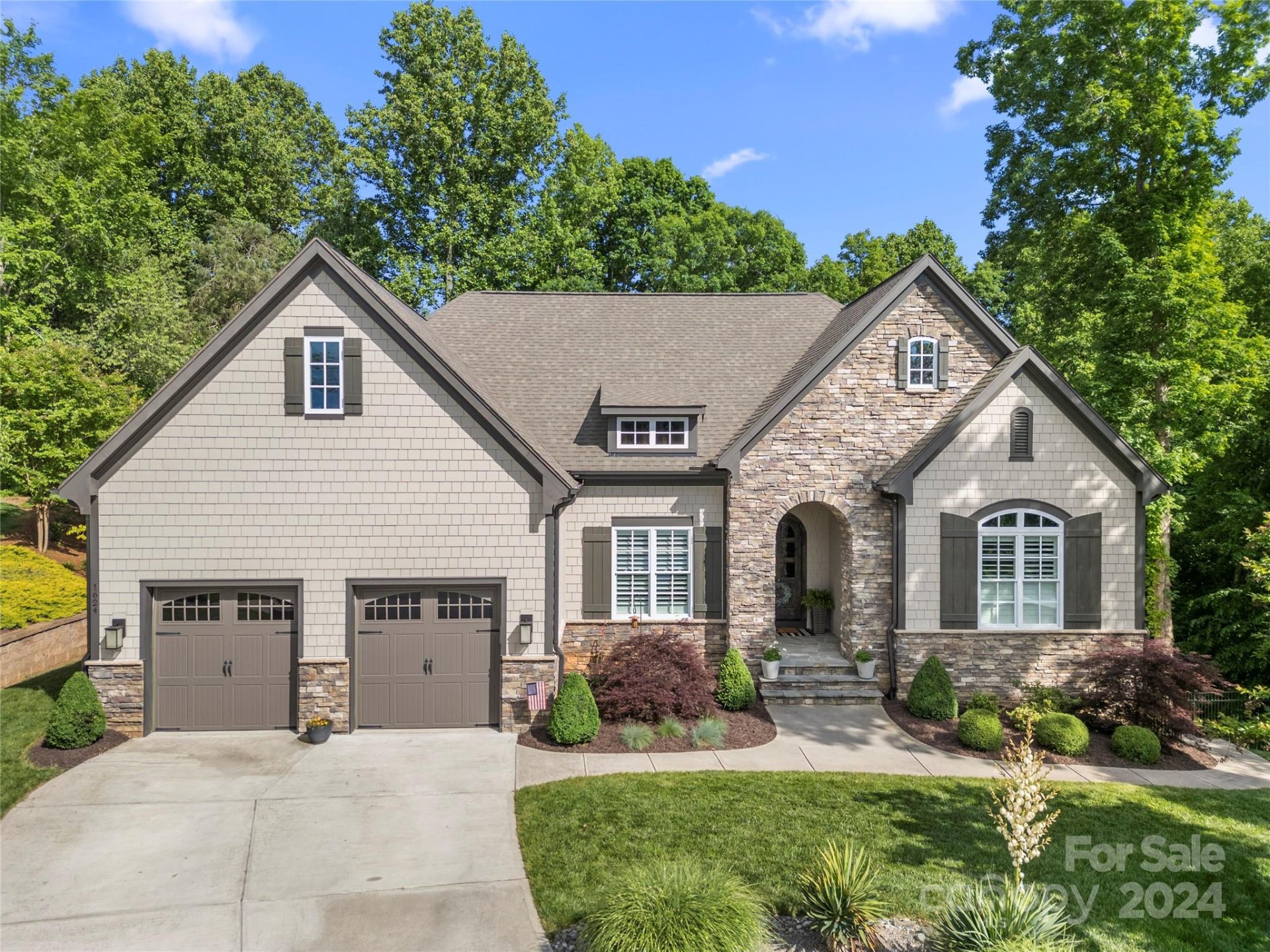 Property image 1 at 1624 Royal Troon Court, Denver, NC 28037