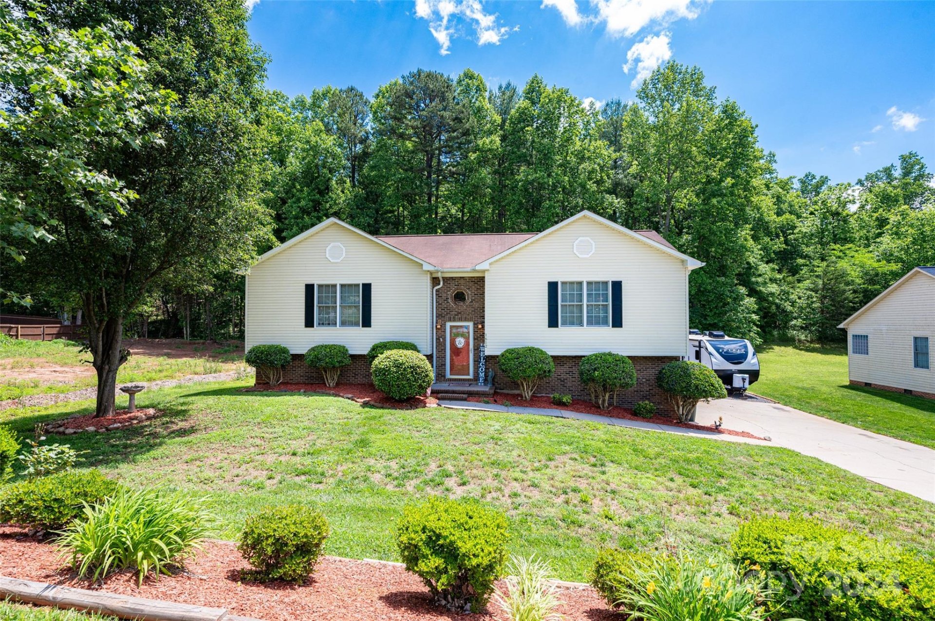 Property image 1 at 1612 Indian Springs Drive, Conover, NC 28613